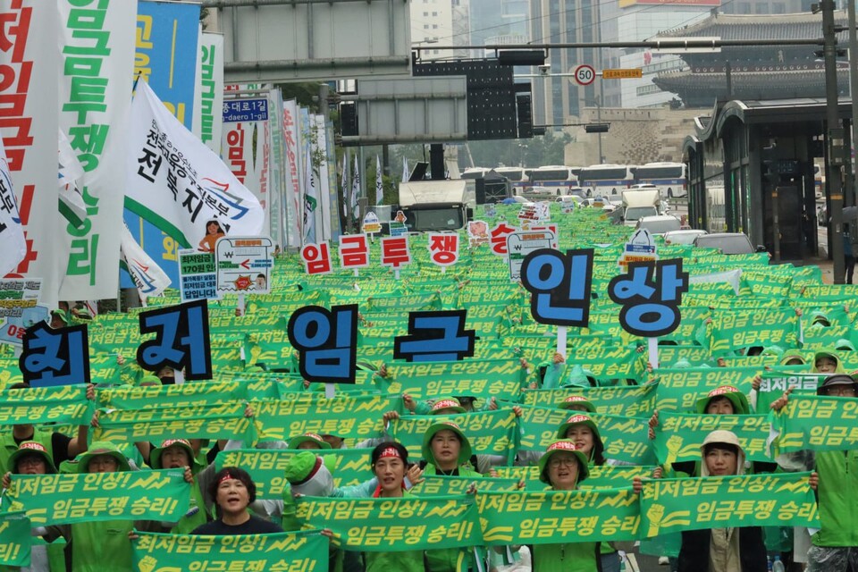 [참여와 혁신] [공무직 연속기고] 학교 현장부터 산재 근절, 차별 철폐, 정규직 전환...